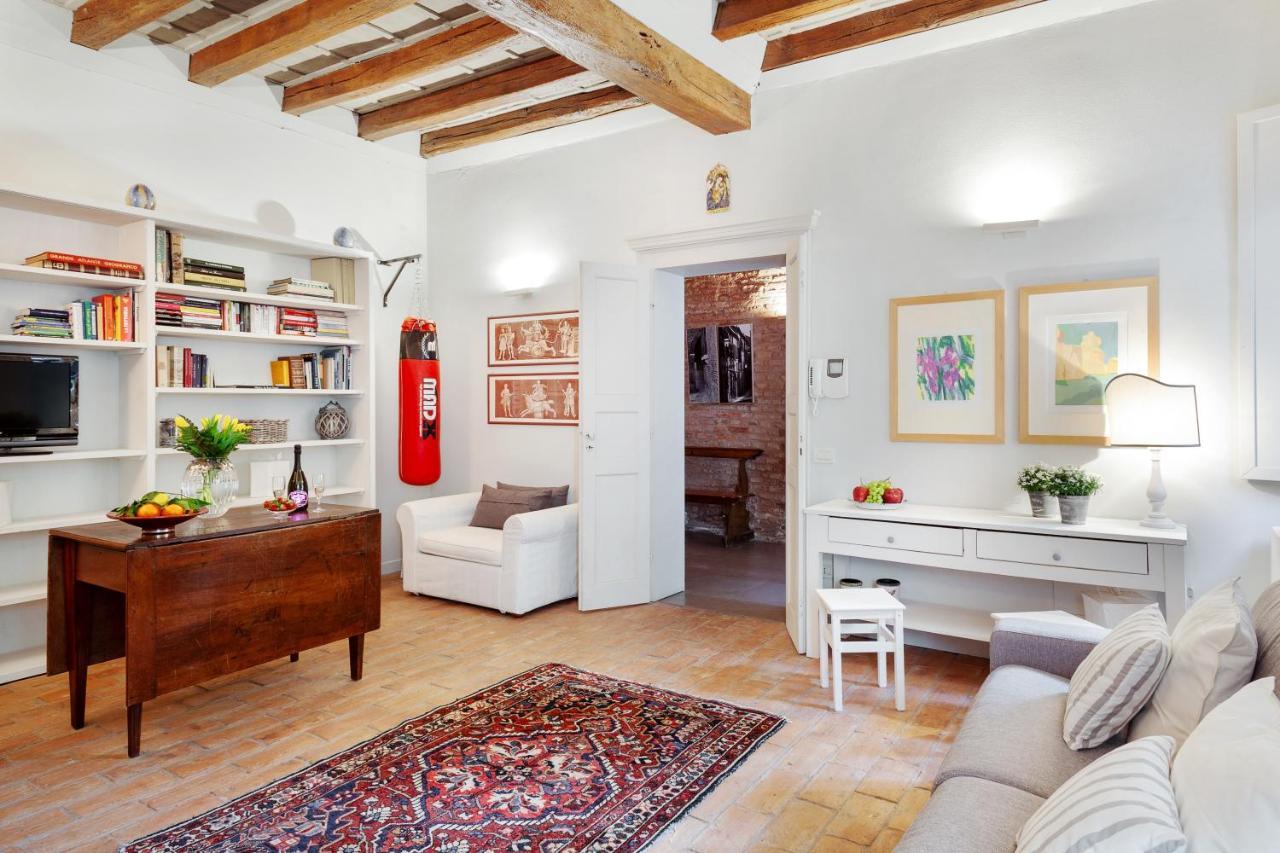 La dimora medievale del Duca Ferrara Esterno foto